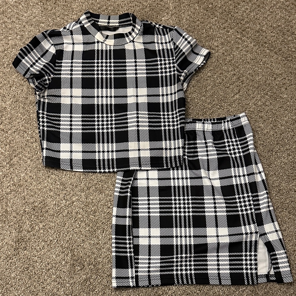 SHEIN Black and White Plaid Skirt Set